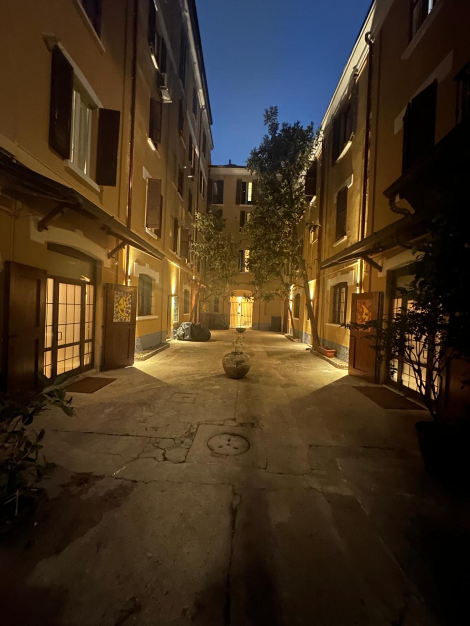 First Moon-Emme Loft Apartment Milan Luaran gambar
