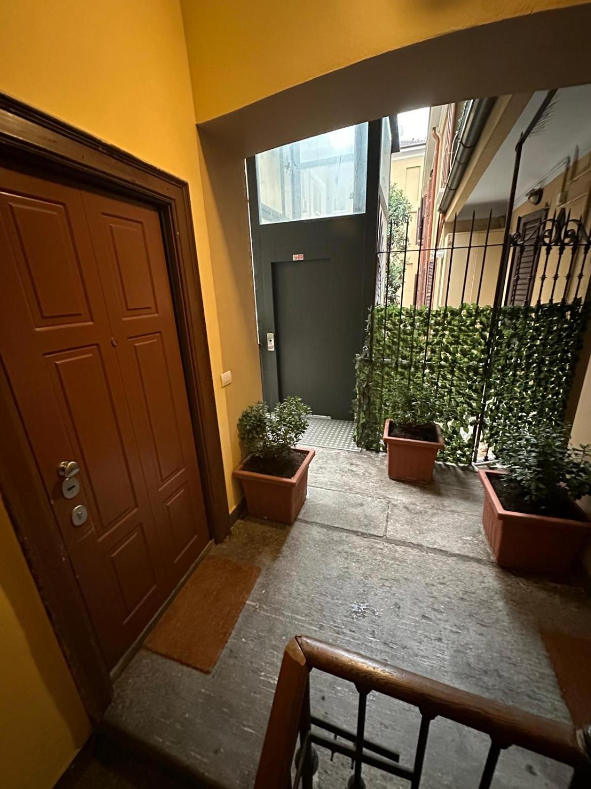 First Moon-Emme Loft Apartment Milan Luaran gambar